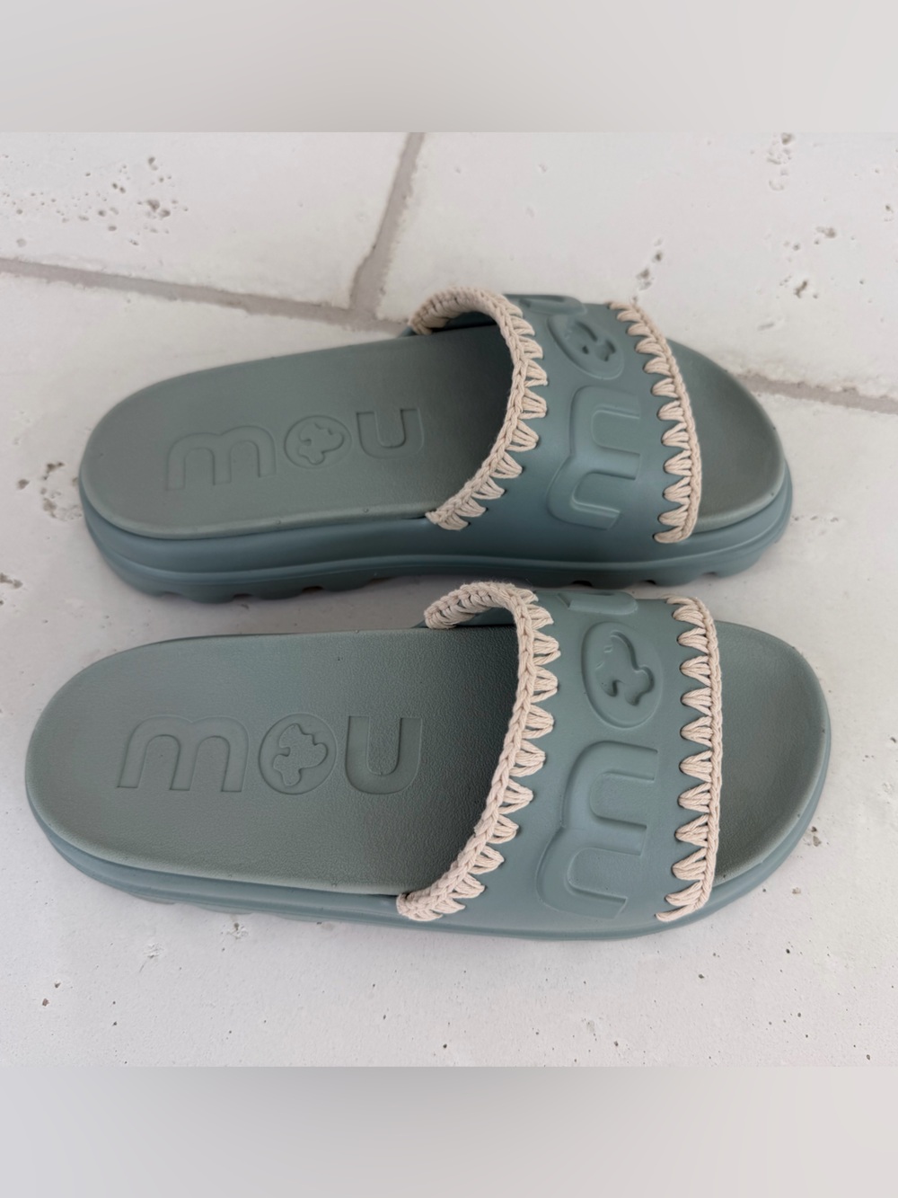 Mou Eva Logo-Embossed Open-Toe Slides